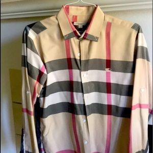 Men’s Burberry button down shirt. Like new. Size-L